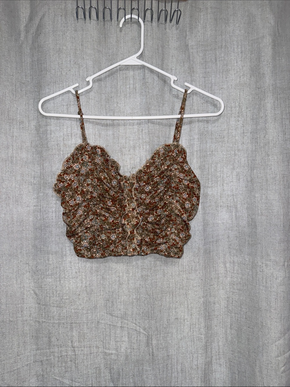 Nectar Clothing Ditsy Floral Ruched Butterfly Crop Top